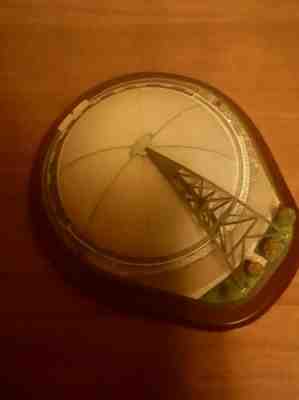 Danbury Mint Mellon Arena replica. NHL Pittsburgh Penguins . Removable roof.