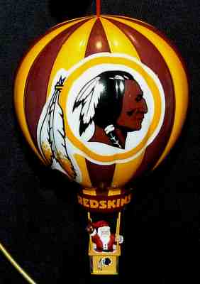 DANBURY MINT ~ WASHINGTON REDSKINS ~ 2003 VICTORY BALLOON CHRISTMAS ORNAMENT
