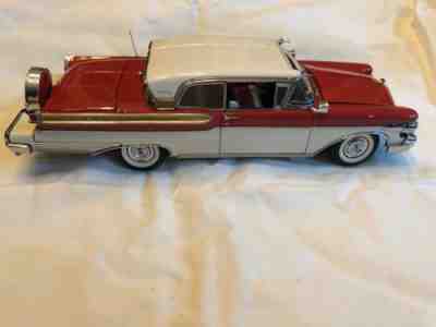DANBURY MINT 1/24 SCALE 1957 MERCURY TURNPIKE CRUISER Die Cast Car  F896 PK