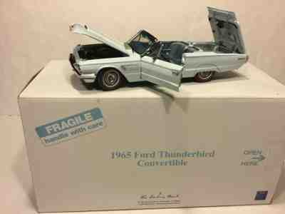 DANBURY MINT 1965 FORD THUNDERBIRD CONVERTIBLE 1/24 SCALE DIE CAST CAR “RARE”