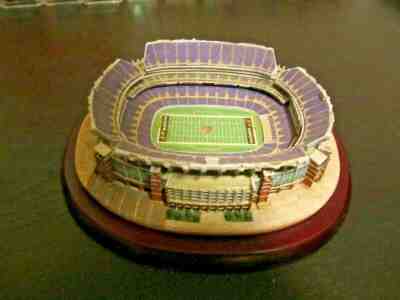 Danbury Mint BALTIMORE RAVENS - PsiNET STADIUM NFL Figurine