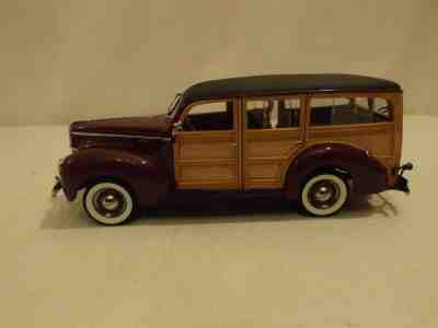 Danbury Mint 1940 Ford station wagon in original box, 1/24 scale