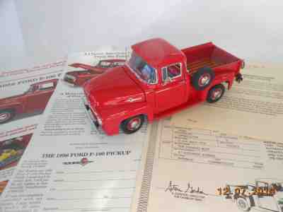 DANBURY MINT 1956 FORD F-100 PICKUP TRUCK 1/24 SCALE W / DOCUMENTS - NOS