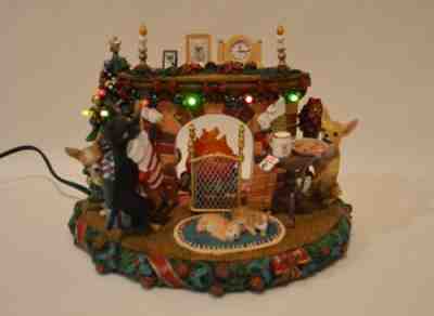 Danbury Mint A Cozy Christmas Eve Chihuahua Dog Family Figurine