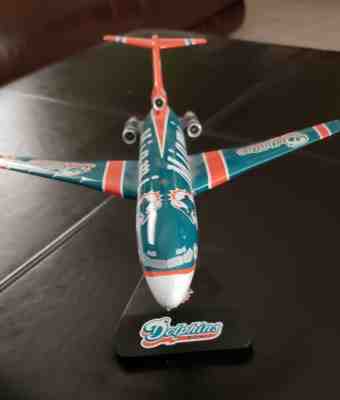 Danbury Mint Nfl Miami Dolphins Team 727 Plane Diecast  Rare as is no box