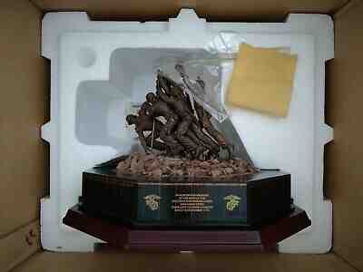 DANBURY MINT MARINE CORPS WAR MEMORIAL - IWO JIMA MEMORIAL - WASHINGTON, D.C.