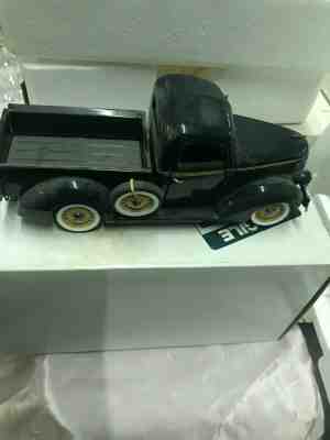 Danbury Mint Collectible Green 1938 Ford Pickup in Original Box and Styrofoam