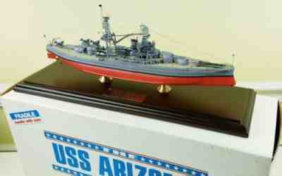 Danbury Mint USS Arizona WW2 Model Ship Display Navy Military Battleship