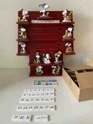 The Danbury Mint PEANUTS Snoopy Perpetual Calendar & 12 Figurines COMPLETE! MINT