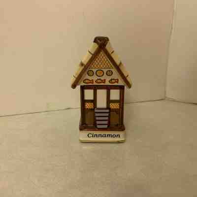 Danbury Mint - Spices of the World - Cinnamon - Sri Lanka Native Dwelling