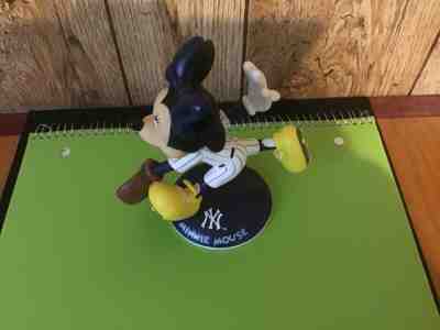 Vintage Danbury Mint Figurine Disney Minnie Mouse New York Yankees MLB