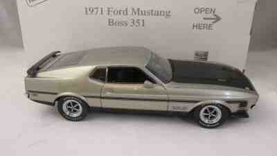 Danbury Die Cast Model Car. 1/24.1971 Ford Mustang Boss 351 UNDISPLAYED.NR