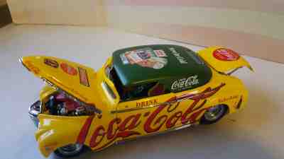 Danbury Mint-Vinnys Used Cars 1941 Chevy Coke Custom Rod 1:24 DAMAGED NO BOX 