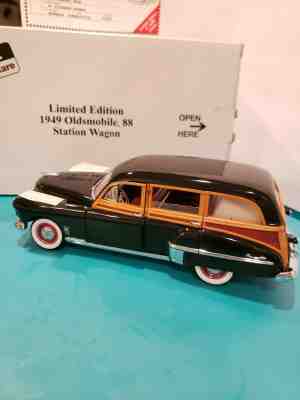 Danbury Mint Ltd Edition 1949 Oldsmobile 88 Station Wagon