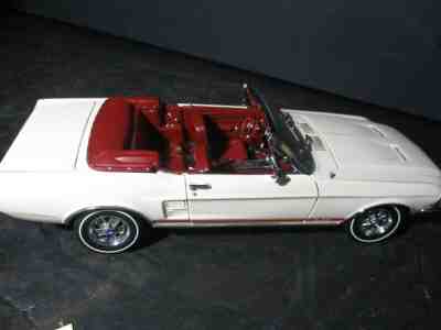  DANBURY MINT 1967 FORD MUSTANG CONVERTIBLE CAR 1/24 SCALE F755 PK