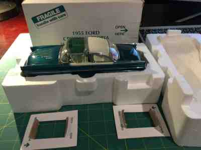 1/24 DANBURY MINT MODEL 1955 FORD CROWN VICTORIA CUSTOM  - FLAWS! PLEASE READ!