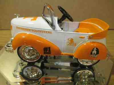 TENNESSEE VOLUNTEERS PEDAL CAR BY THE DANBURY MINT LIGHTS PEDALS WORK NIB MINT!!