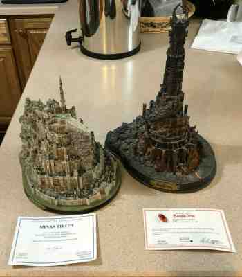 The Danbury Mint Lord of the Rings Minas Tirith + Barad-Dur Collector Statue Lot