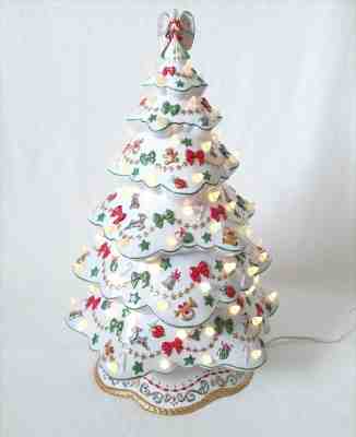 Rare Danbury Mint Christmas Magic Lighted White Porcelain Christmas Tree w Box!