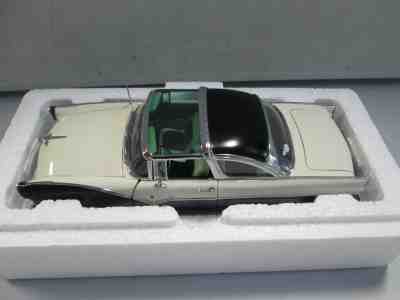 Danbury Mint 1955 Ford Fairlane Crown Victoria