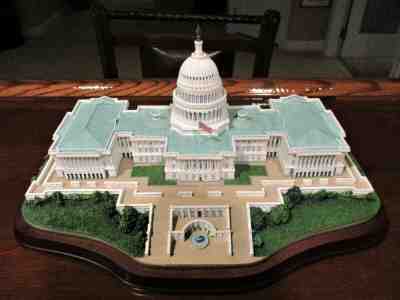 Danbury Mint "The United States Capitol" Building Replica Sculpture U.S. Capital
