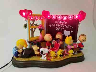 Danbury Mint Peanuts "Be My Valentine" Lighted Sculpture Happy Valentines Day 