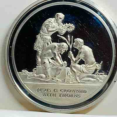 Life of Jesus Sterling Silver Round Jesus Crowned w/ Thorns 1.6 oz 92.5% Silver