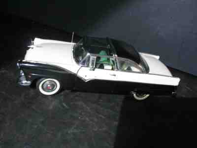 DANBURY MINT 1955 FORD FAIRLANE CROWN VICTORIA CAR 1/24 Scale  F727 PK
