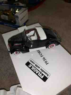 1:24 Scale 1936 Ford Convertible Hot Rod Certified From The Danbury Mint Papers