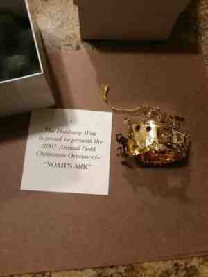The Danbury Mint 2001 Gold-plated Christmas Ornament "Noah's Ark"