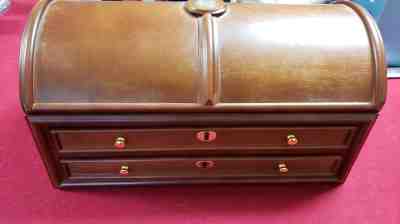 Beautiful Wood Display Box Chest Danbury Mint US Quarters Include Some Coins
