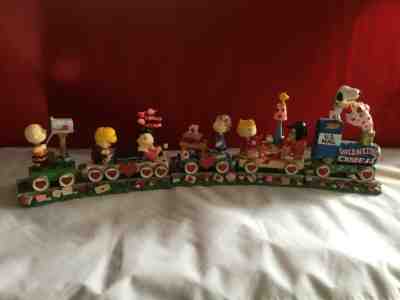 Danbury Mint Peanuts Valentines Day Express Train
