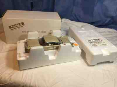 DANBURY 1/24 1 24 SCALE 1958 PLYMOUTH FURY  - MINT CONDITION U.S.