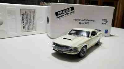 Danbury Mint 1969 Ford Mustang Boss 429 White NEW! w/o title