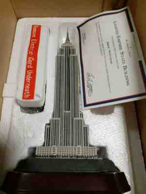 rare in Box w. COA Empire State Building Danbury Mint souvenir replica LED 
