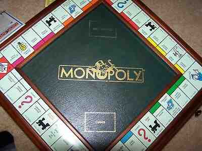 DANBURY MINT MONOPOLY GAME BOARD COMPLETE EDITION VERY CLEAN WITH BOOK AND DEEDS