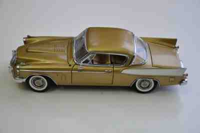 Danbury Mint 1957 Studebaker Golden Hawk 1:24 No box
