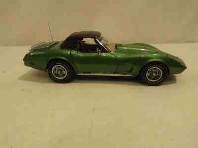Danbury Mint 1975 Corvette convertible in original box. 1/24 scale