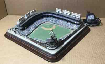 Chicago Cubs Night Game at Wrigley Field-Deluxe Lighted Edition ~ Danbury Mint