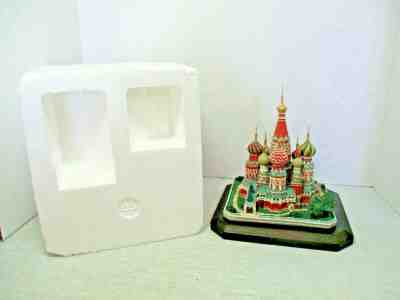 1995 Danbury Mint "ST.  BASIL'S CATHEDRAL" Moscow  Wonders of Russia Series