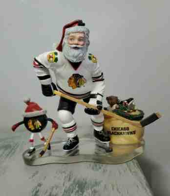 Danbury Mint Chicago Blackhawks NFL  Rare Santa Figure New
