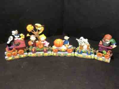 SNOOPY PEANUTS CHARLIE BROWN DANBURY MINT HALLOWEEN TRAIN FIGURINE SET 2002