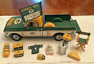 **NICE** Danbury Mint Green Bay Packers 1972 Chevy Cheyenne Truck w/ Accessories