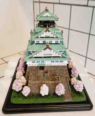 RARE! Danbury Mint Osaka Castle - Osaka, Japan Pagoda Temple Asian Sculpture