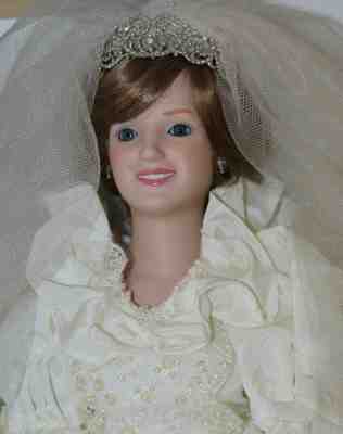 DANBURY MINT Boxed Doll PRINCESS DIANA BRIDE DOLL Porcelain LONG TRAIN