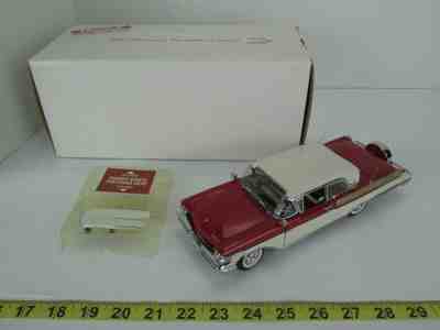 Danbury 1957 Mercury Turnpike Cruiser Model Car with Fender Skirts & Box