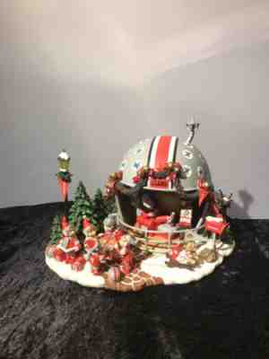 Danbury Mint Ohio State “Santas Game Day” Christmas Statue