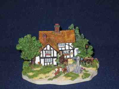 Danbury Mint Rare "The Bell Inn" Jane Hart 1994 Country Village MIB