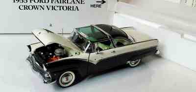1955 Ford Fairlane Crown Victoria Danbury Mint 1:24 Black/White New in Box