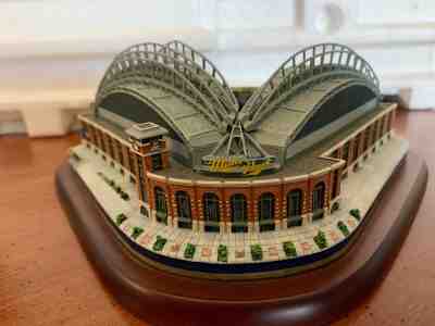 Danbury Mint Replica Ballpark - Miller Park - Milwaukee Brewers